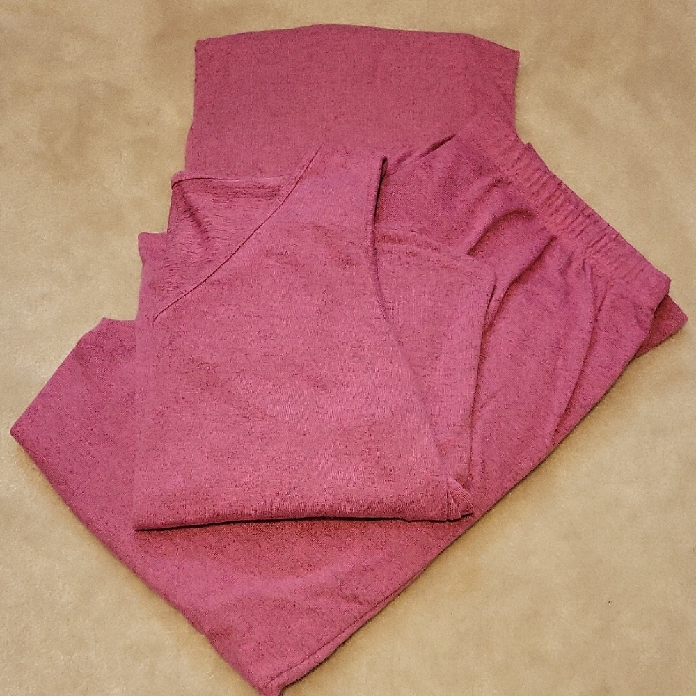 3 Peice Pink Lounge Set